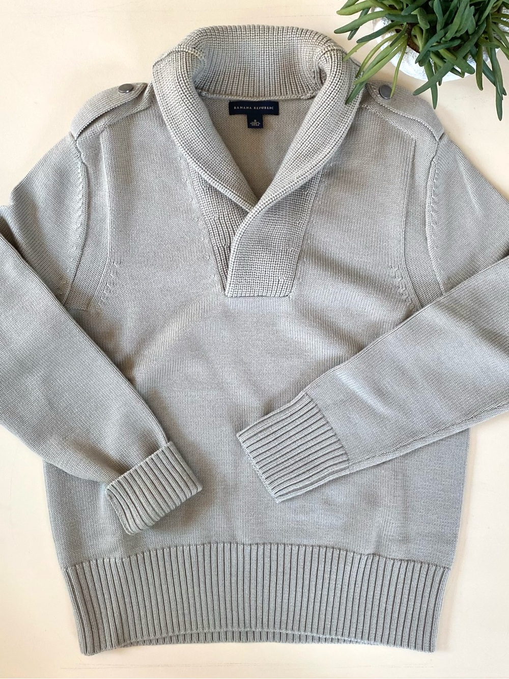 BANANA REPUBLIC - 100% Wool Tan Sweater Size Small - Picture 5 of 16